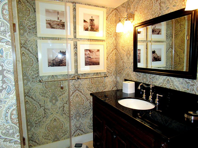 Guest Bath Vanity